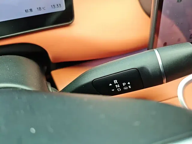 Leapmotor C16 — Фото автомобиля 18