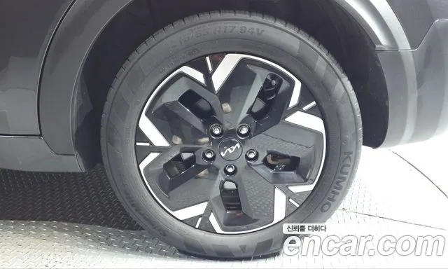Kia Niro — Фото автомобиля 6