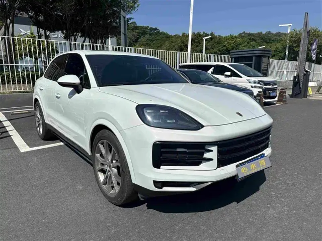 Porsche Cayenne — Фото автомобиля 3