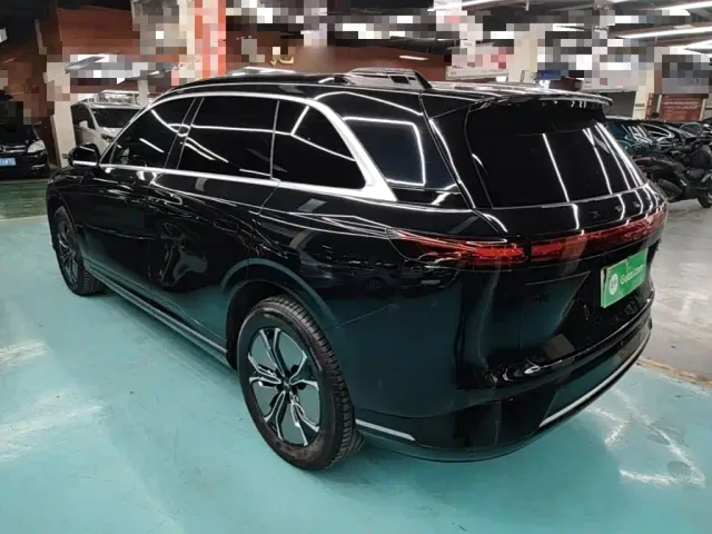 Xpeng G9 — Фото автомобиля 4