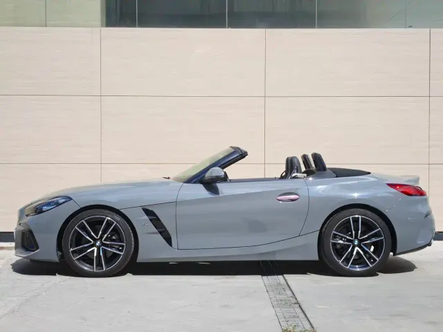 BMW Z4 — Фото автомобиля 4