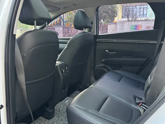 Hyundai Tucson — Фото автомобиля 6