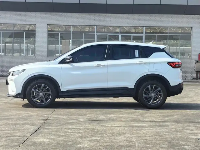 Geely Binyue — Фото автомобиля 5
