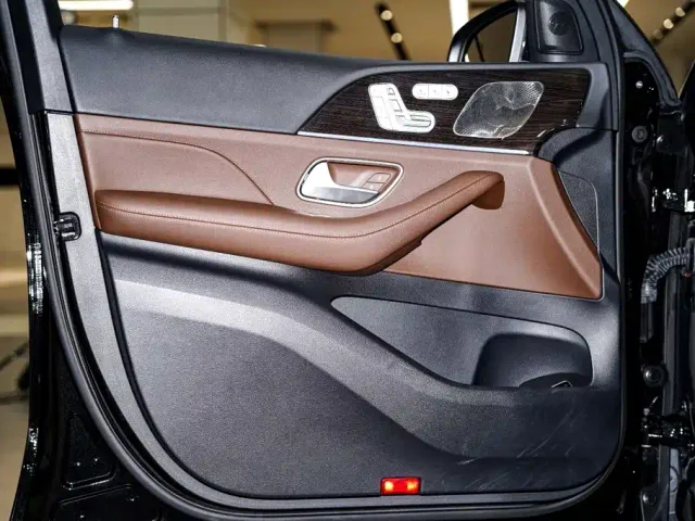 Mercedes-Benz GLE-Class — Фото автомобиля 26