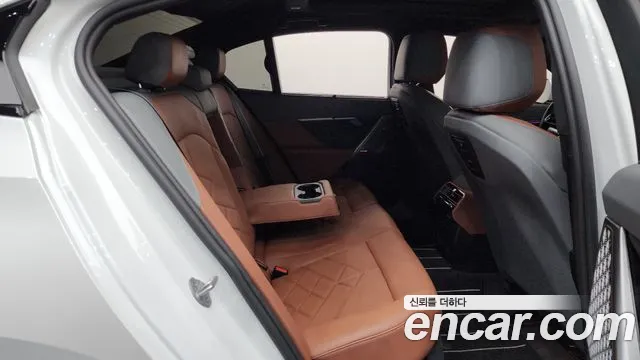 BMW 5-Series 5 серия (G60) 530i xDrive M Sport Pro Special Edition — Фото автомобиля 9