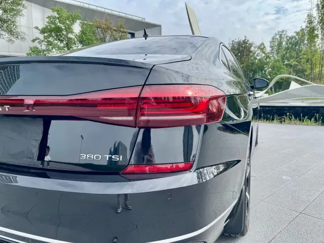 Volkswagen Passat — Фото автомобиля 21