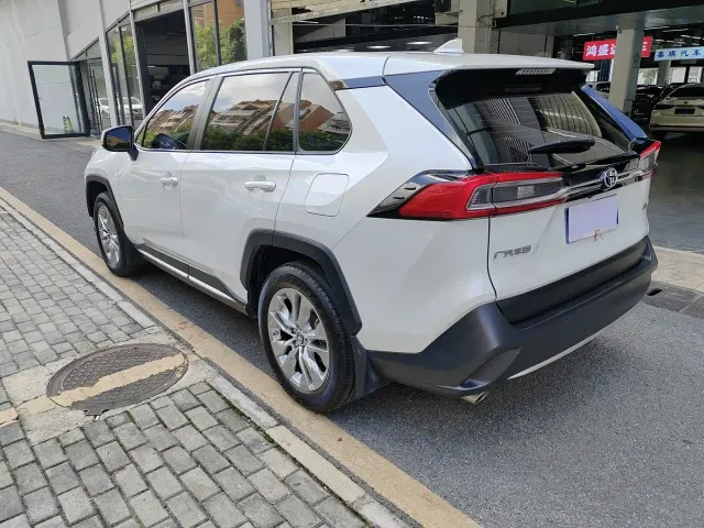 Toyota Wildlander — Фото автомобиля 4