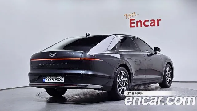 Hyundai Grandeur Grandeur (GN7) 2.5 Бензин 2WD — Фото автомобиля 2