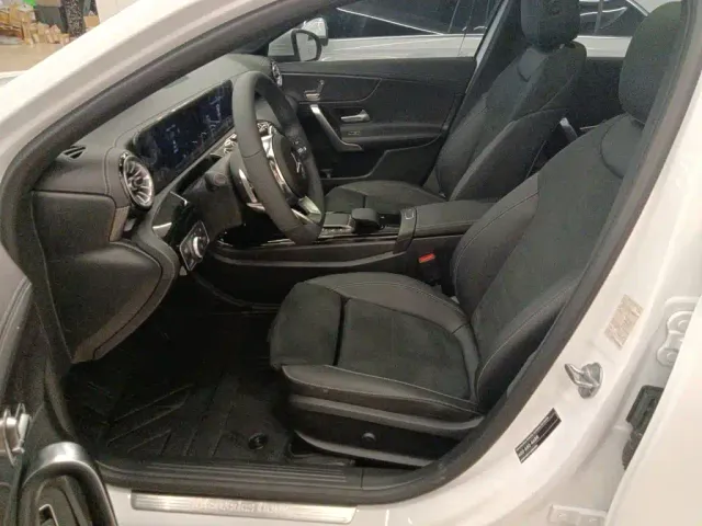 Mercedes-Benz A-Class — Фото автомобиля 8