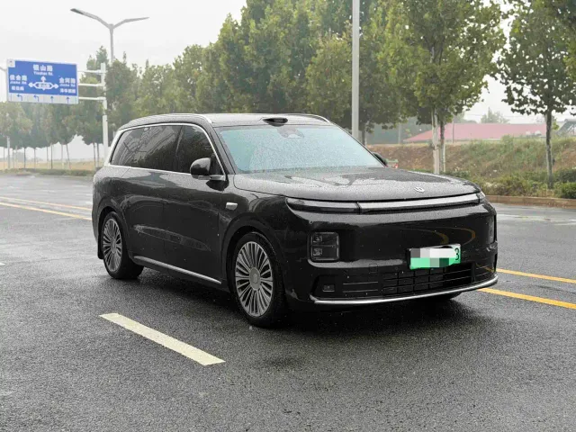 Leapmotor D Series — Фото автомобиля 2