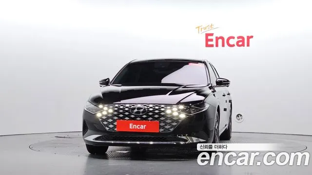 Hyundai Grandeur — Фото автомобиля 3