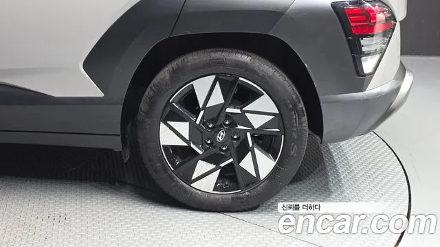 Hyundai Kona SX2 — Фото автомобиля 6