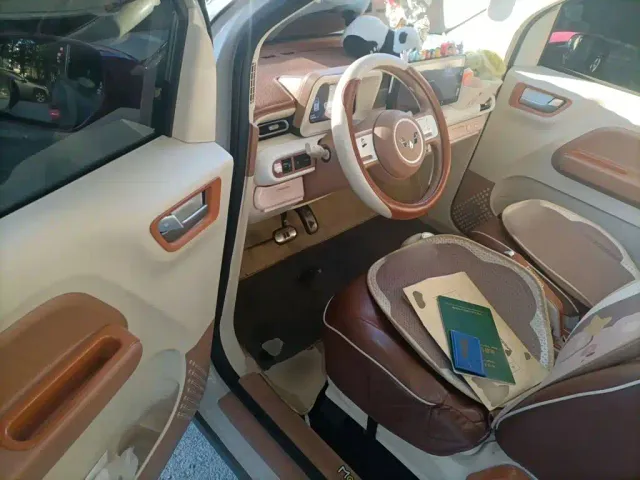 Wuling Hongguang Mini EV — Фото автомобиля 12