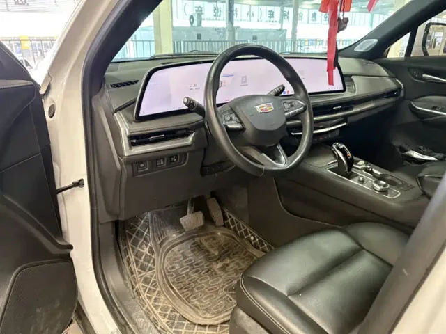 Cadillac XT4 — Фото автомобиля 6