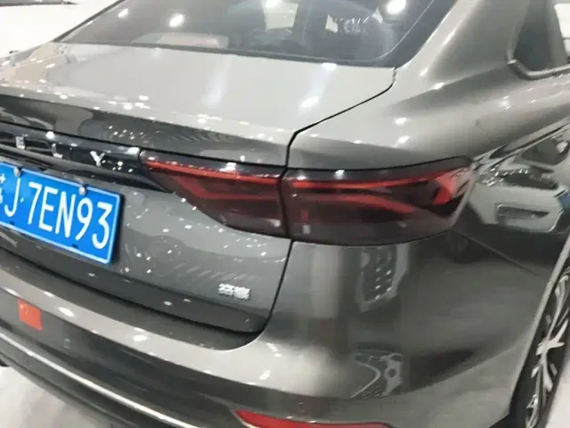 Geely Emgrand — Фото автомобиля 7