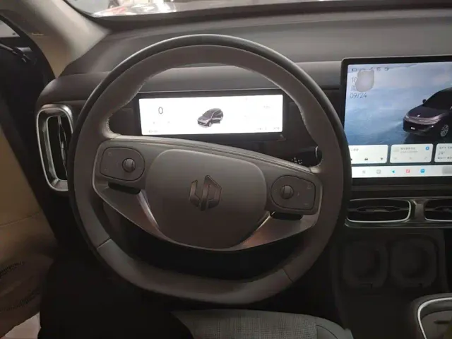 Leapmotor B10 — Фото автомобиля 10
