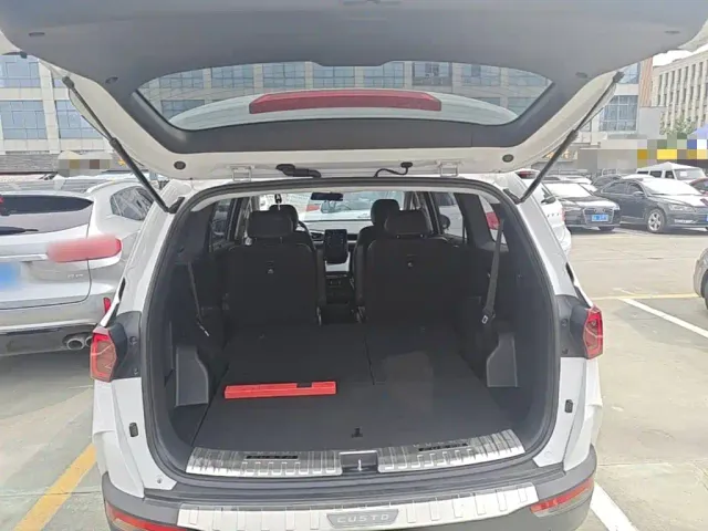 Hyundai Custo — Фото автомобиля 18