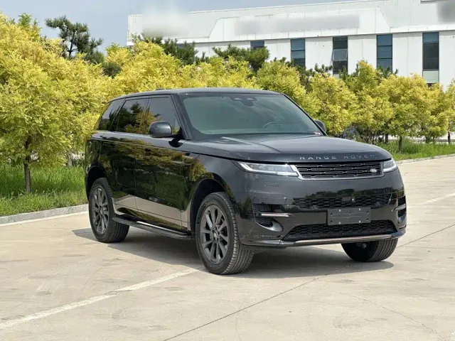 Land Rover Range Rover Sport — Фото автомобиля 3