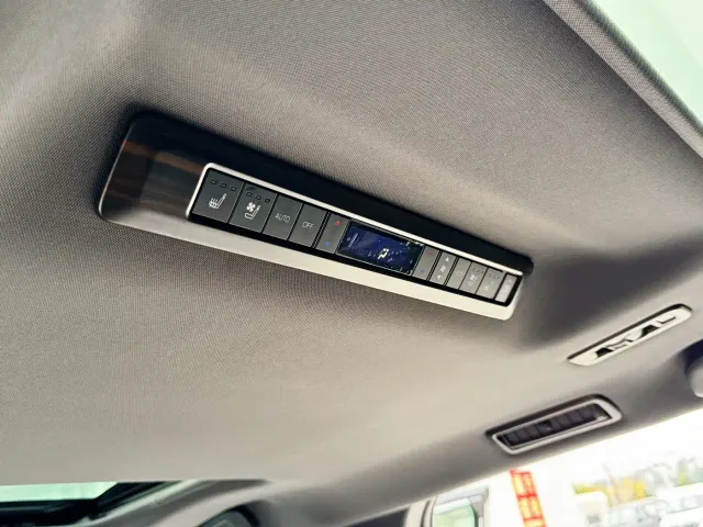 Toyota Sienna — Фото автомобиля 14
