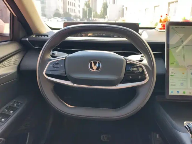 Changan Lamore — Фото автомобиля 15