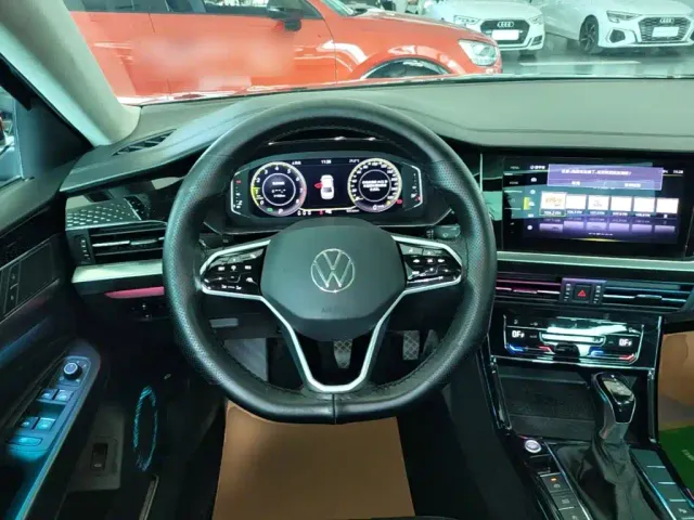 Volkswagen Passat — Фото автомобиля 10