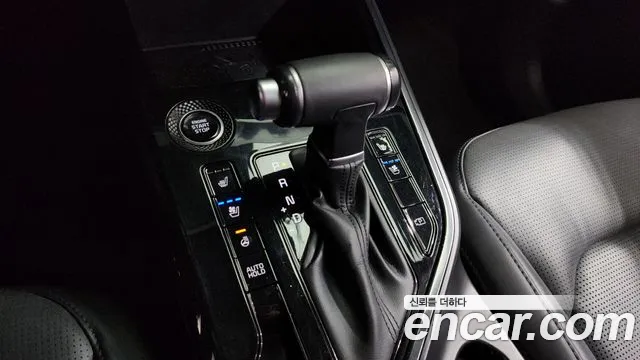 Kia Niro — Фото автомобиля 9