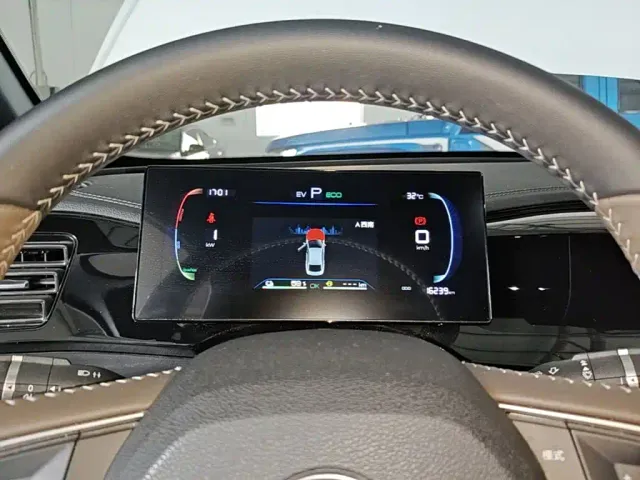 BYD Qin PLUS — Фото автомобиля 11