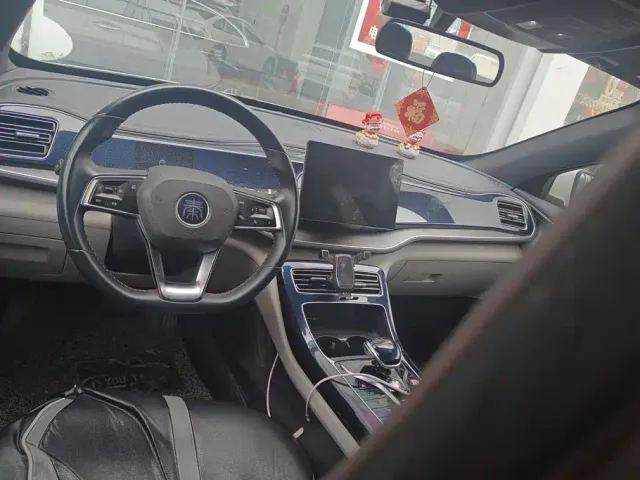 BYD Qin PLUS — Фото автомобиля 12