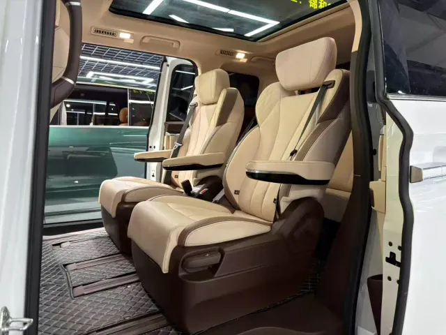 Bestune Besturn M9 — Фото автомобиля 9