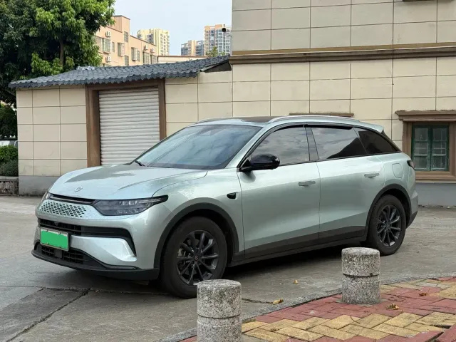 Фотография автомобиля — Leapmotor C11