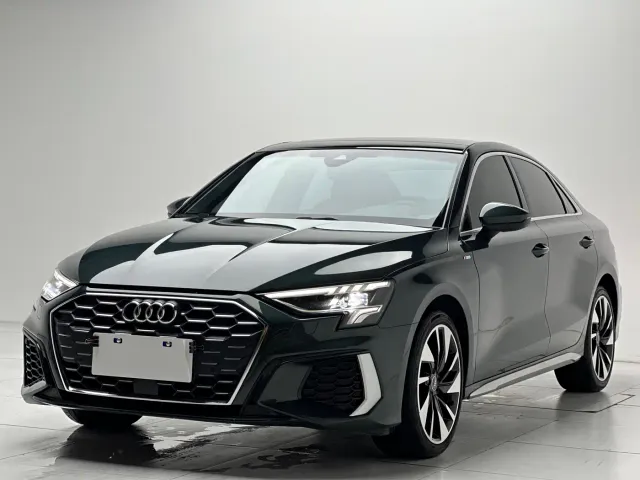 Фотография автомобиля — Audi A3