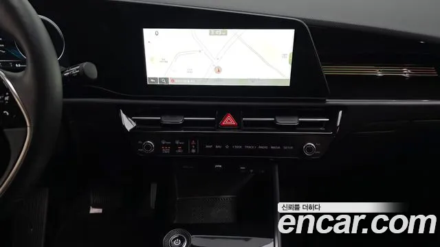 Kia Niro — Фото автомобиля 13