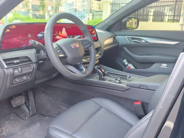 Cadillac CT5 — Фото автомобиля 4