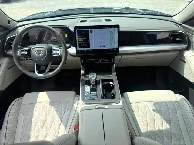 GAC Trumpchi GS8 — Фото автомобиля 5