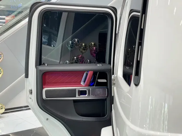 Mercedes-Benz G-Class — Фото автомобиля 18