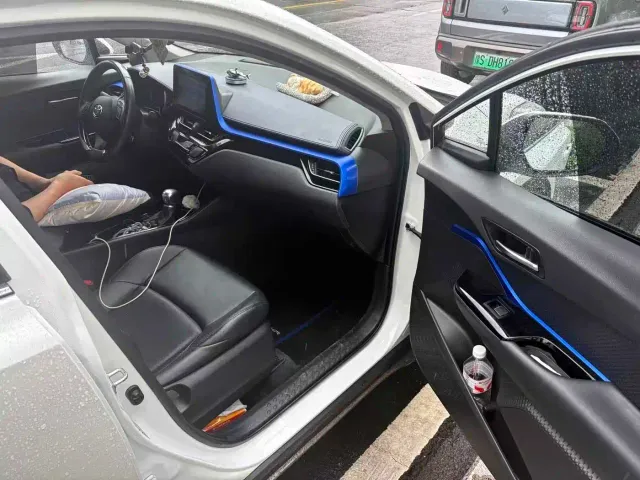Toyota C-HR — Фото автомобиля 7
