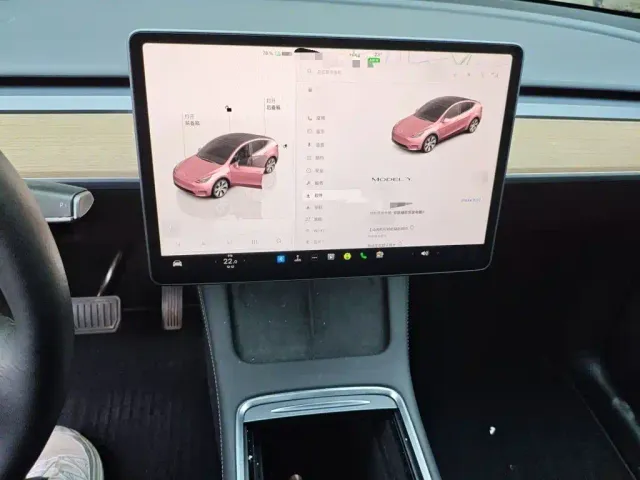 Tesla Model Y — Фото автомобиля 5