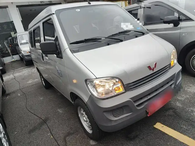 Wuling Zhiguang — Фото автомобиля 3