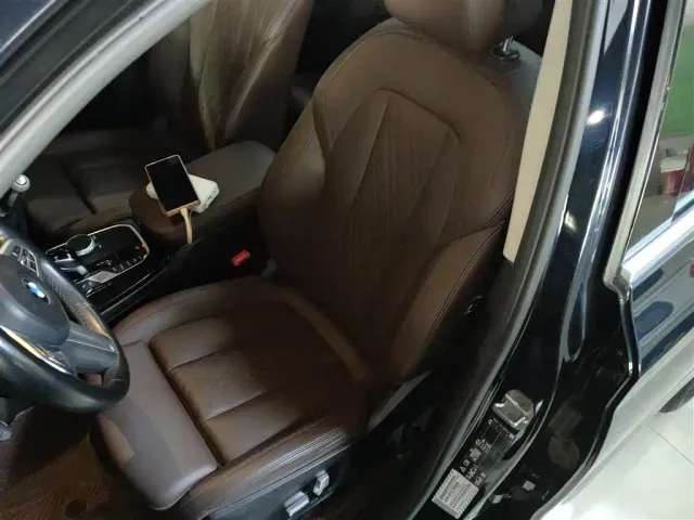 BMW X3 — Фото автомобиля 10