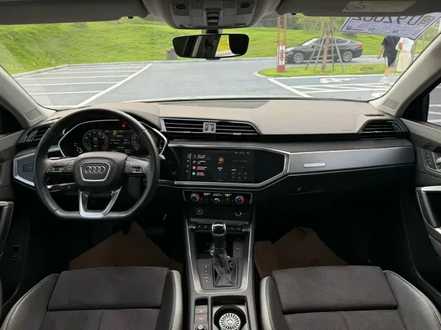 Audi Q3 — Фото автомобиля 6
