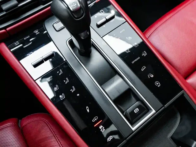 Porsche Macan — Фото автомобиля 20