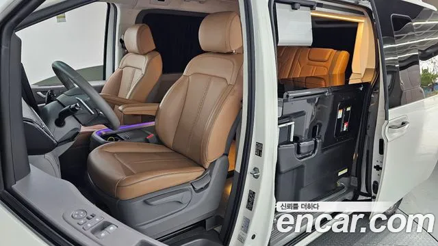 Hyundai Staria — Фото автомобиля 10