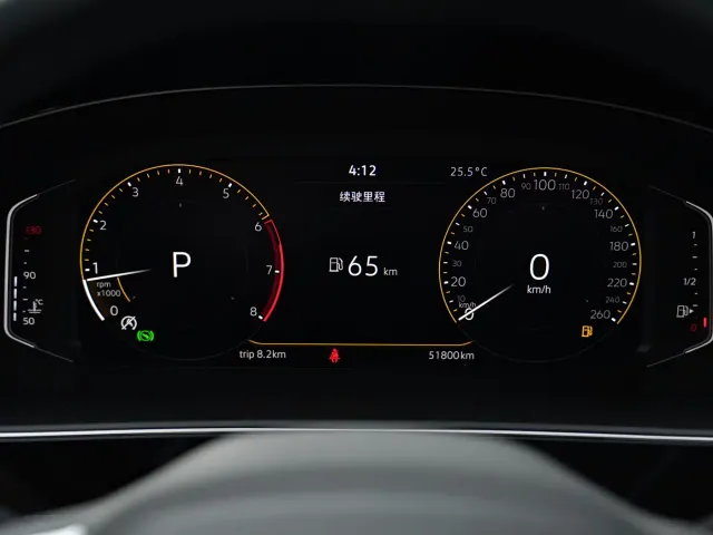 Volkswagen Passat — Фото автомобиля 14
