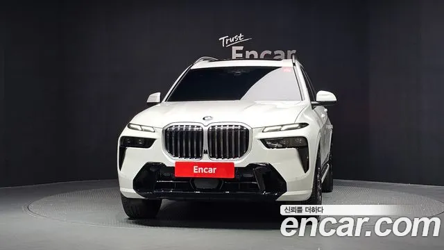BMW X7 — Фото автомобиля 3