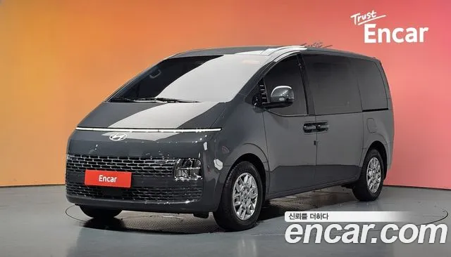 Фотография автомобиля — Hyundai Staria