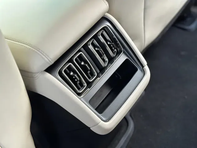 BYD Song L EV — Фото автомобиля 16