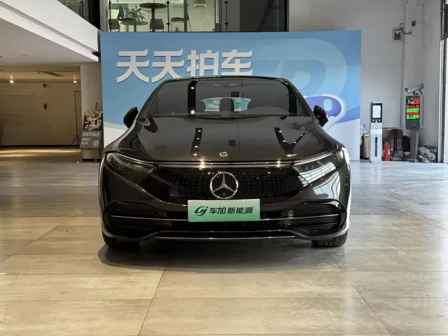 Mercedes-Benz EQS — Фото автомобиля 2