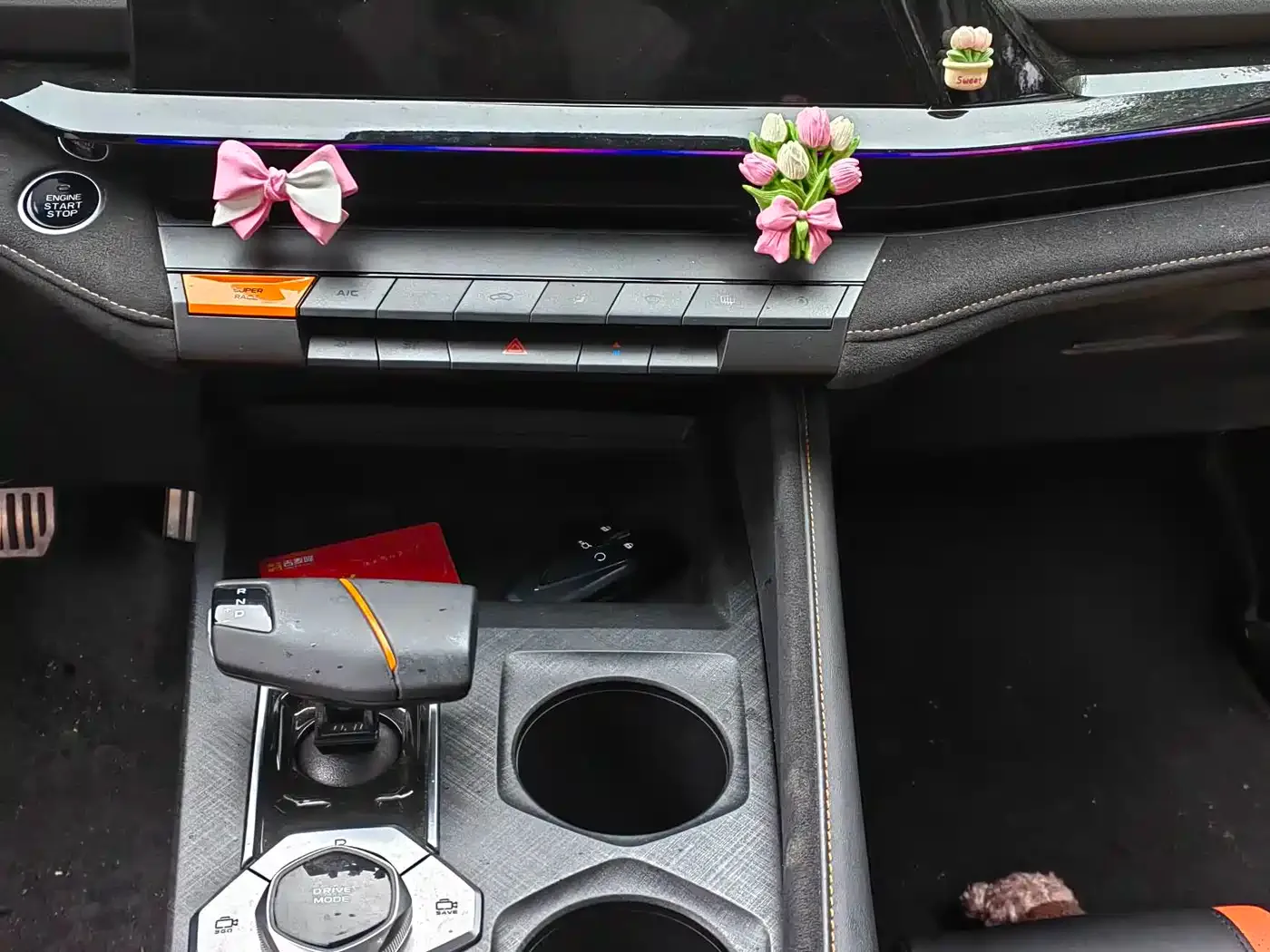 Changan Changan UNI-V 2024 1.5T Smart Pilot — Фото автомобиля 14