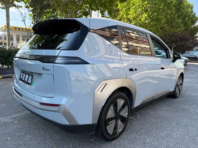 GAC Aion Y — Фото автомобиля 13