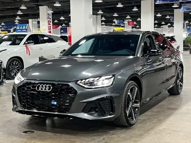 Audi A4L — Фото автомобиля 3